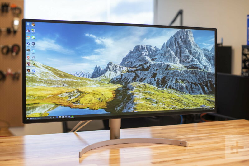 Carton damaged LG 34WK95U-W 34"UltraWide 5K Nano IPS LED Monitor Built-In Speakers, 5120x2160