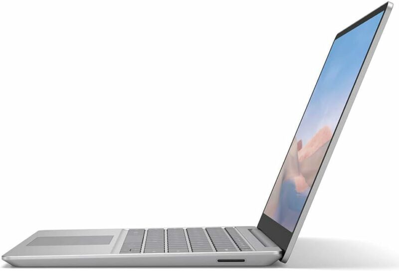 Microsoft Surface Laptop (Intel Core i5, 8GB RAM, 128GB) Platinum EUW-00043 - Carton Damage